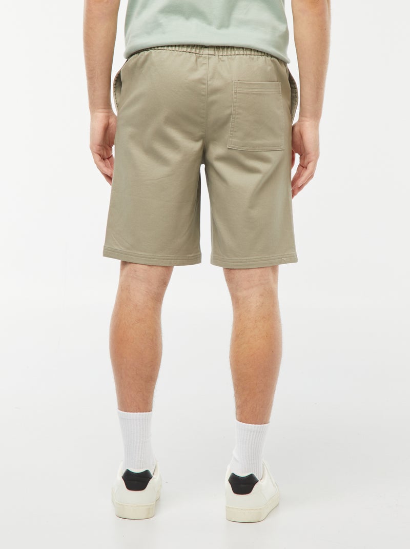 Bermudas chiques de corte direito VERDE - Kiabi