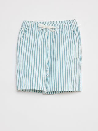 Bermudas com cintura elástica
