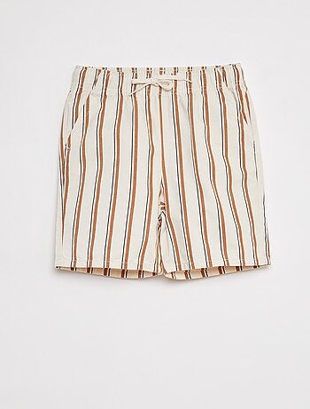 Bermudas com cintura elástica