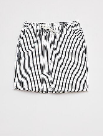 Bermudas com cintura elástica