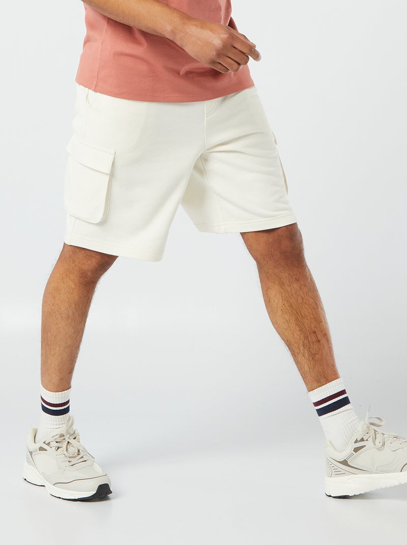 Bermudas com vários bolsos em moletão BRANCO - Kiabi