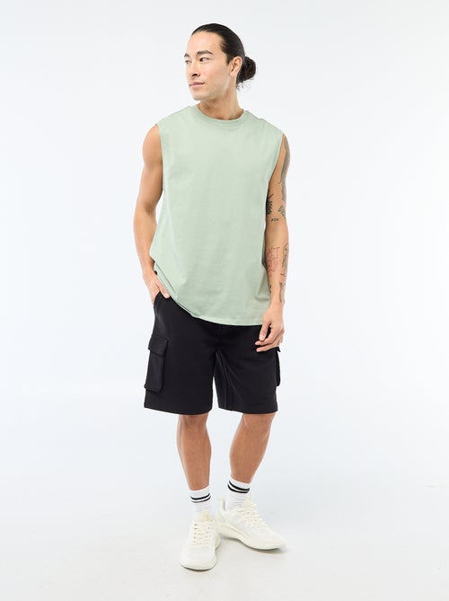 Bermudas em moletão leve com vários bolsos - Kiabi Bermudas em moletão leve com vários bolsos - Kiabi