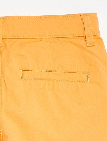 Bermudas em sarja