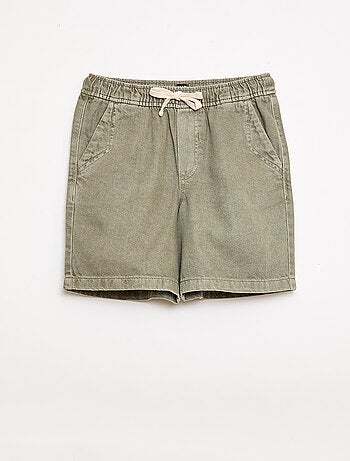 Bermudas em sarja