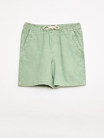 Bermudas em sarja
