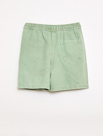 Bermudas em sarja
