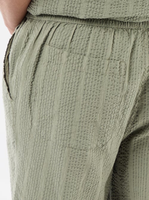 Bermudas em tecido tipo crépon - Kiabi