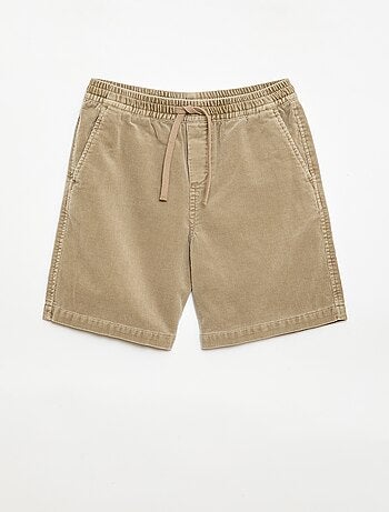 Bermudas em veludo cotelê
