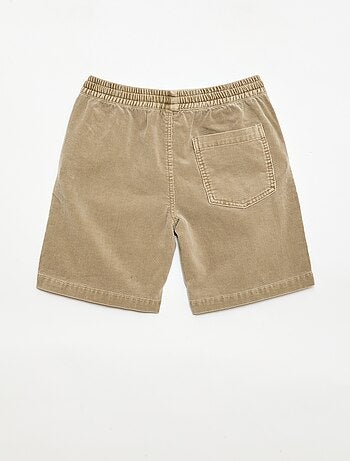 Bermudas em veludo cotelê