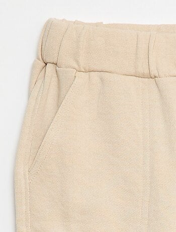 Bermudas fluidas em French Terry