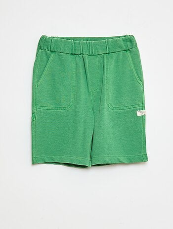 Bermudas fluidas em French Terry