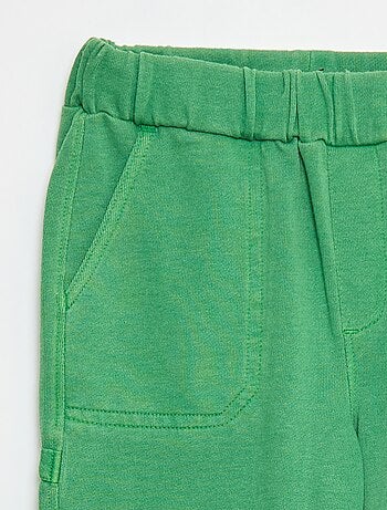 Bermudas fluidas em French Terry