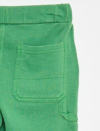 Bermudas fluidas em French Terry