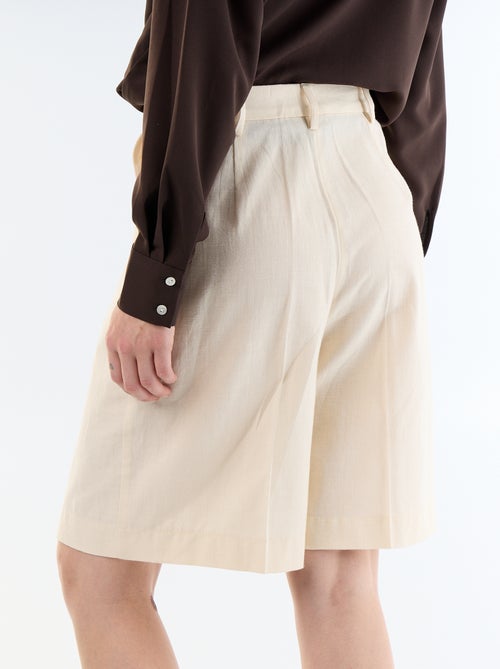 Bermudas largas em linho misto com pregas - Kiabi Bermudas largas em linho misto com pregas - Kiabi