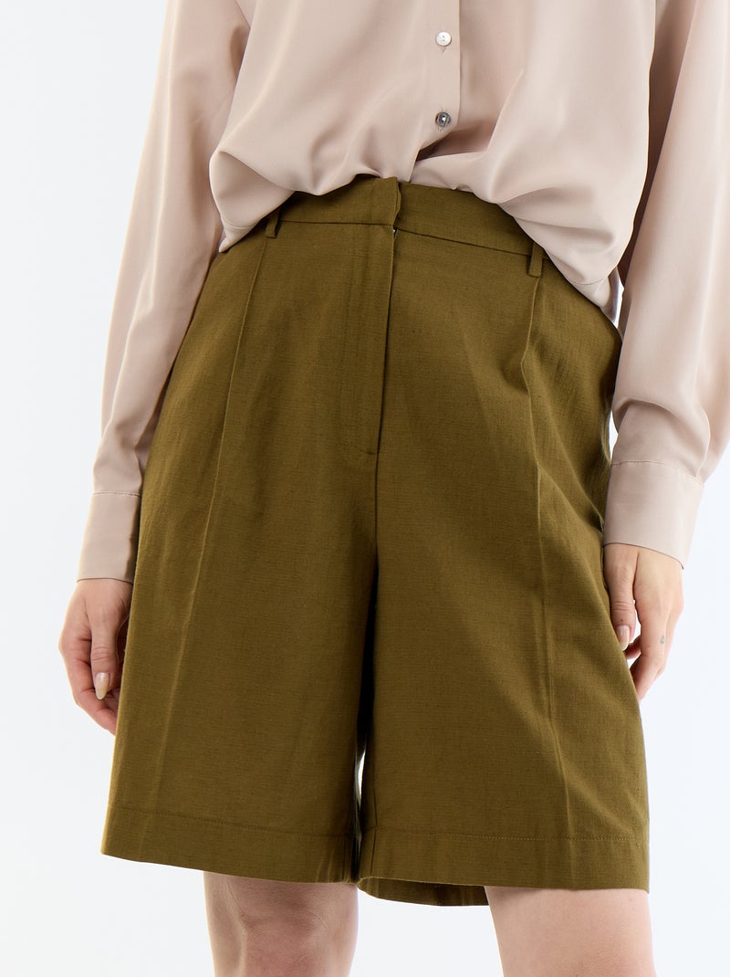 Bermudas largas em linho misto com pregas Caqui - Kiabi