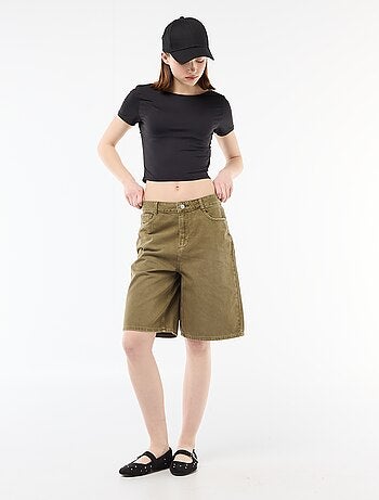 Bermudas largas em sarja