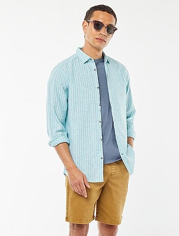 Bermudas lisas com cintura elástica e atilho para apertar