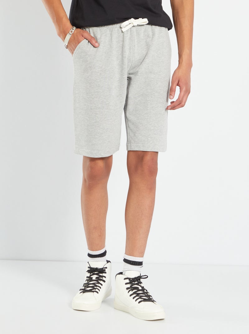 Bermudas lisas em moletão +1m90 CINZA - Kiabi