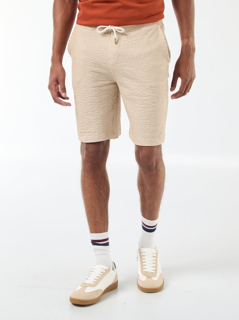 Bermudas material tipo crepe
 às riscas Bege - Kiabi