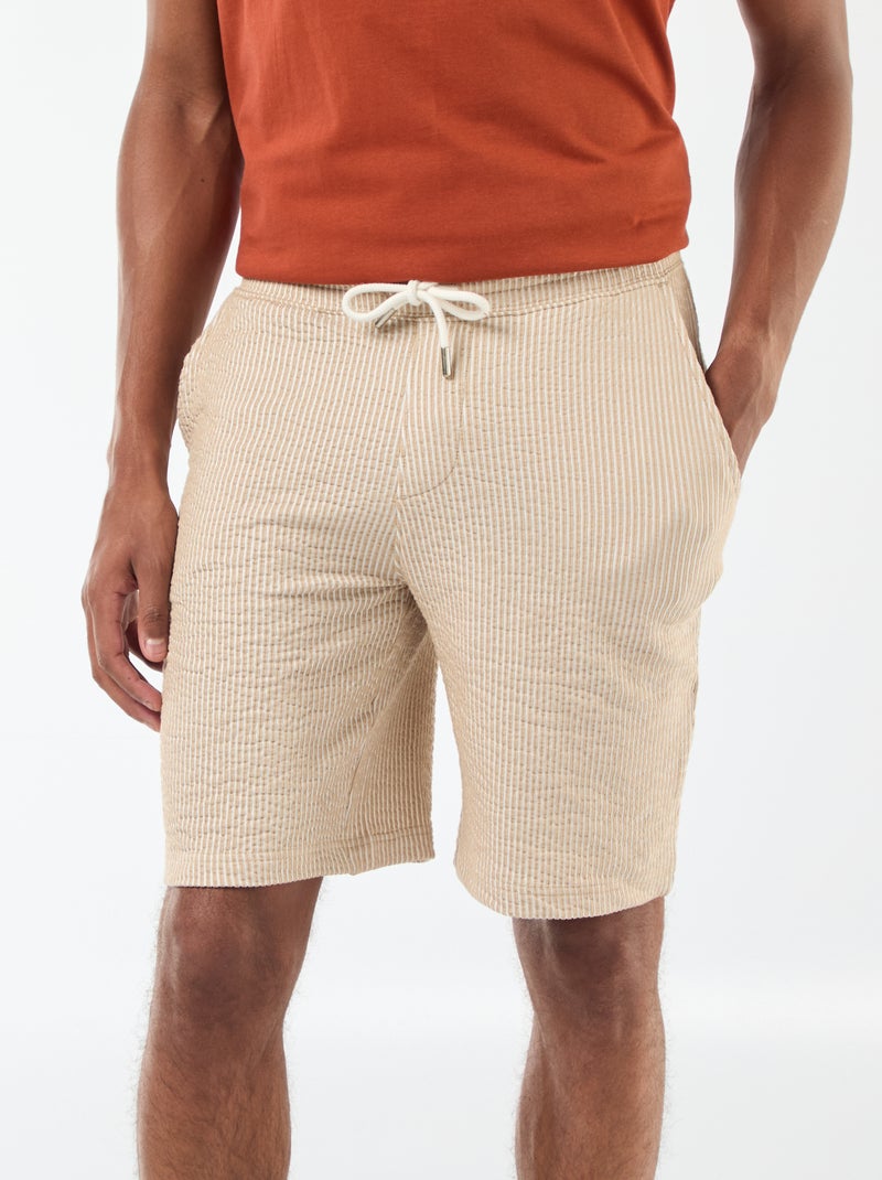 Bermudas material tipo crepe
 às riscas Bege - Kiabi