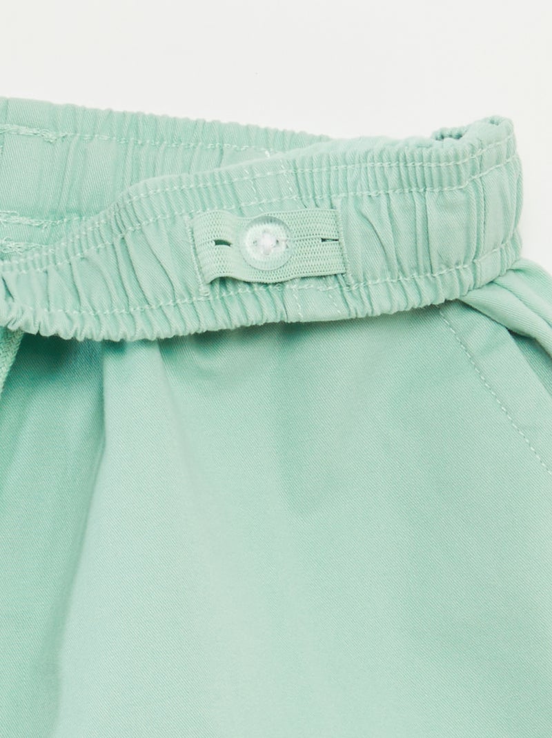 Bermudas tipo chino lisas VERDE - Kiabi