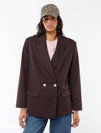 Blazer com abertura de abotoadura dupla