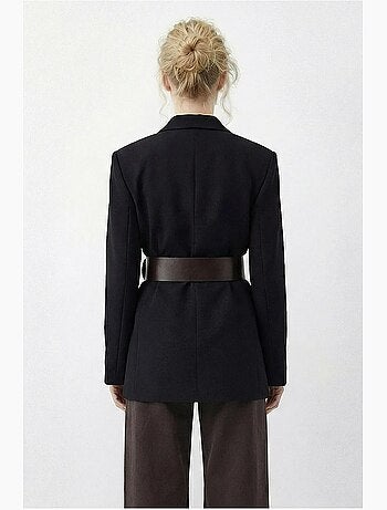 Blazer com decote em v e cinto lucci