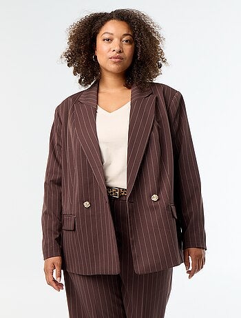 Blazer comprido com abotoamento duplo