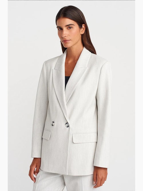 Blazer comprido oversized em crepe dilvin - Kiabi Blazer comprido oversized em crepe dilvin - Kiabi