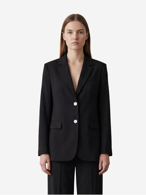 Blazer em algodão e linho com fecho de botões my fashion - Kiabi Blazer em algodão e linho com fecho de botões my fashion - Kiabi
