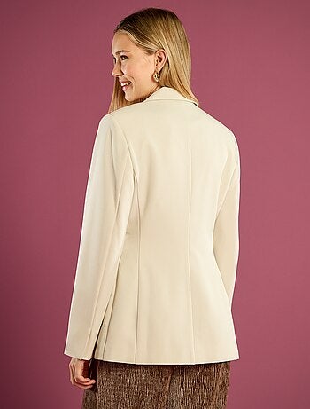 Blazer justo com corte cintado