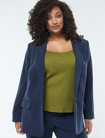Blazer liso com 2 bolsos com aba