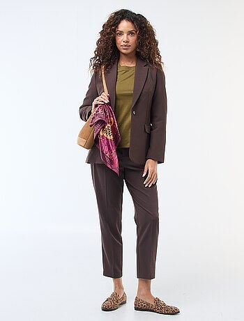 Blazer liso com corte cintado