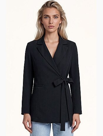 Blazer longo com gola xale e fecho com laço bdart