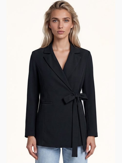 Blazer longo com gola xale e fecho com laço bdart - Kiabi Blazer longo com gola xale e fecho com laço bdart - Kiabi