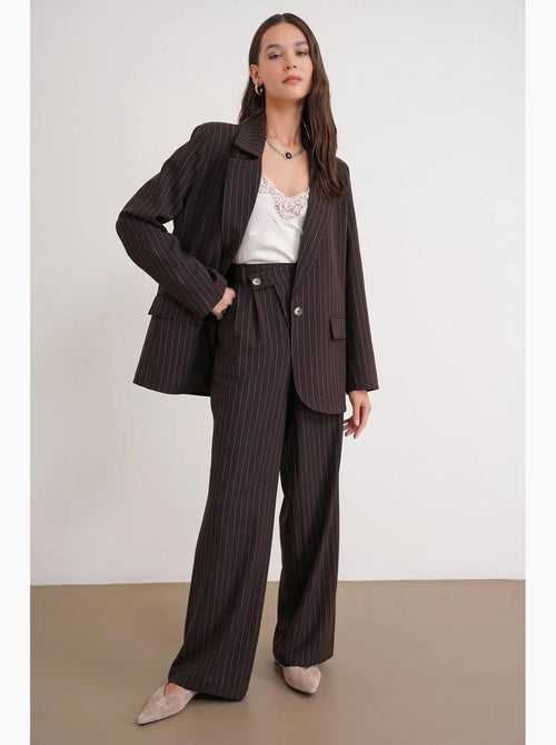 Blazer oversized às riscas mixray - Kiabi Blazer oversized às riscas mixray - Kiabi