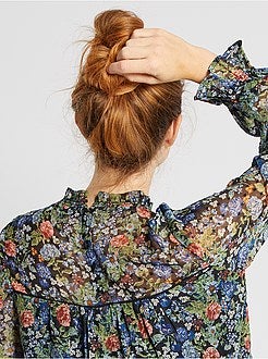 Blusa a ponto cheio com gola vitoriana - Kiabi