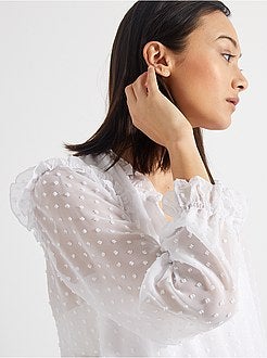 Blusa a ponto cheio e folhos - Kiabi