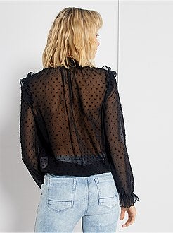 Blusa a ponto cheio e folhos - Kiabi