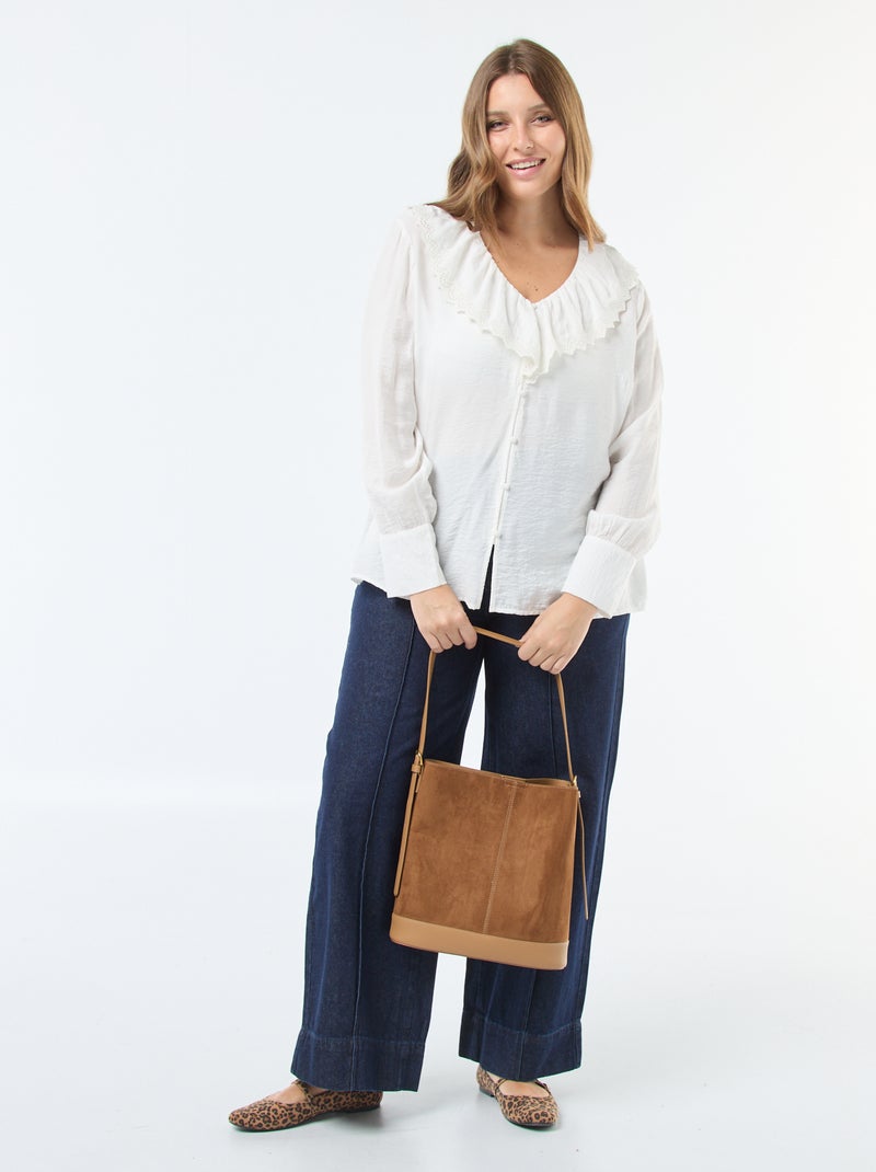 Blusa acetinada com gola Peter Pan 'Vero Moda' Branco - Kiabi