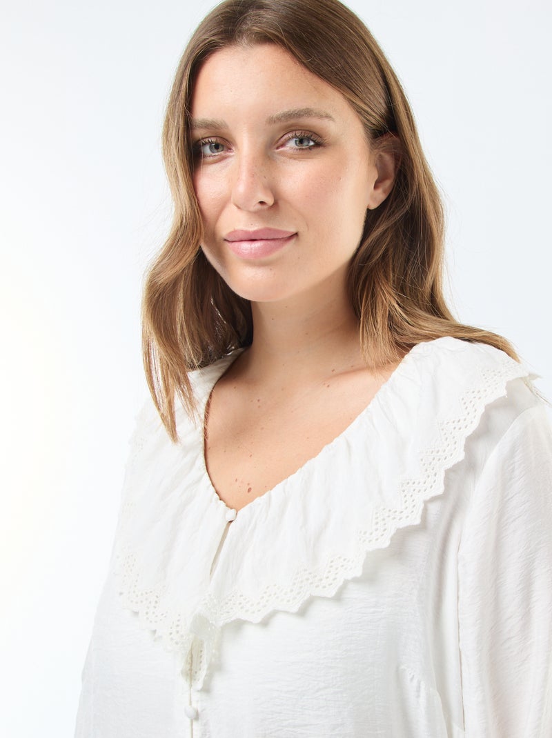 Blusa acetinada com gola Peter Pan 'Vero Moda' Branco - Kiabi