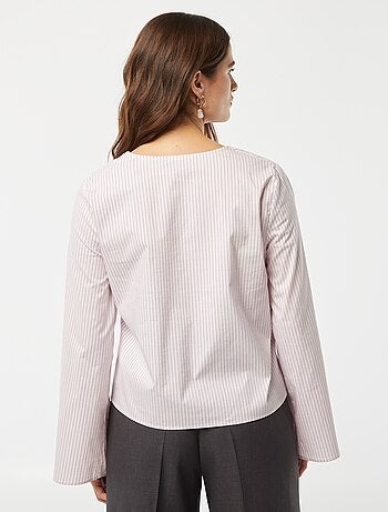 Blusa às riscas com atilhos para atar