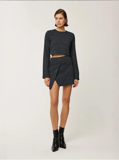 Blusa às riscas com gola redonda hiccup - Kiabi Blusa às riscas com gola redonda hiccup - Kiabi