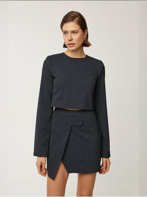 Blusa às riscas com gola redonda hiccup - Kiabi Blusa às riscas com gola redonda hiccup - Kiabi