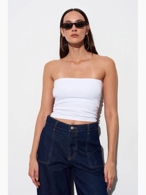 Blusa bandeau bodycon sem alças dilvin - Kiabi Blusa bandeau bodycon sem alças dilvin - Kiabi