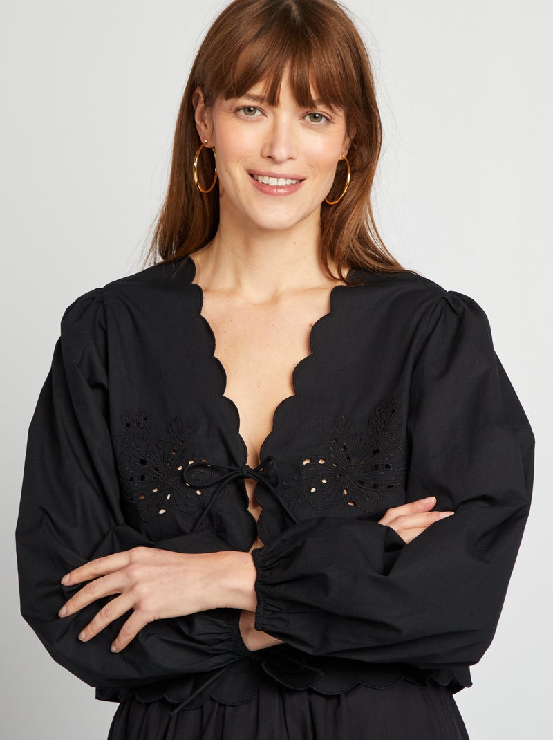 Blusa bordada com laços Preto - Kiabi