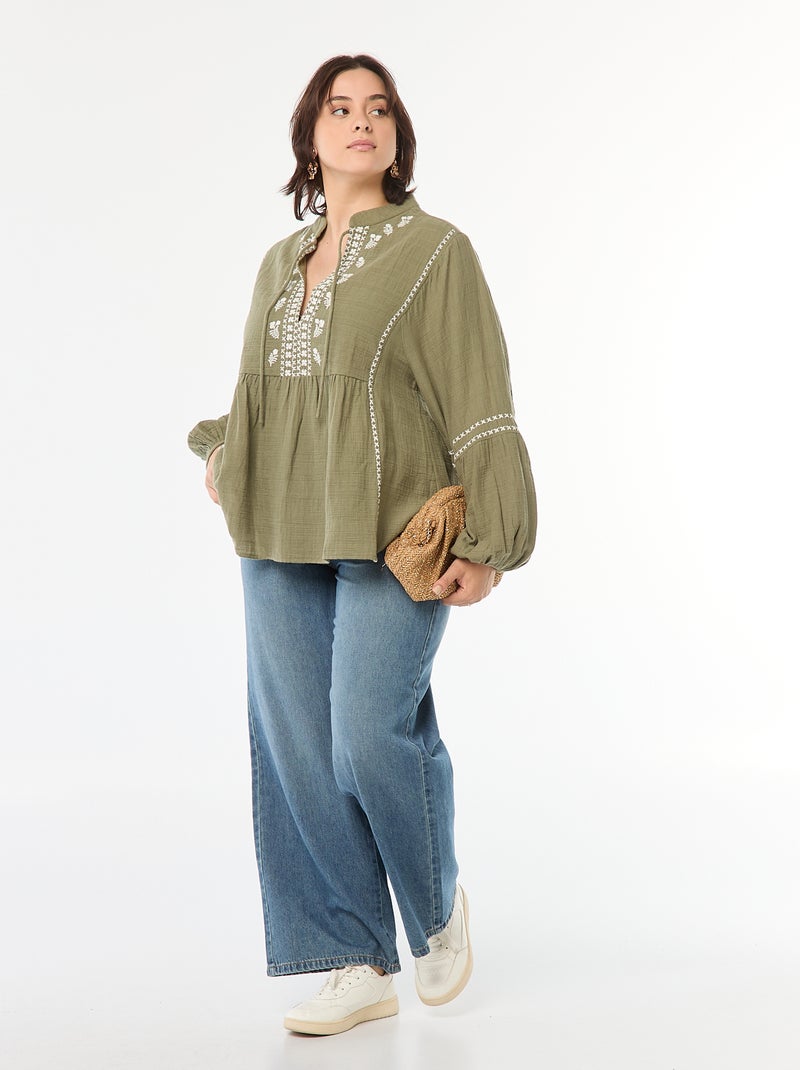Blusa bordada de manga comprida Verde - Kiabi