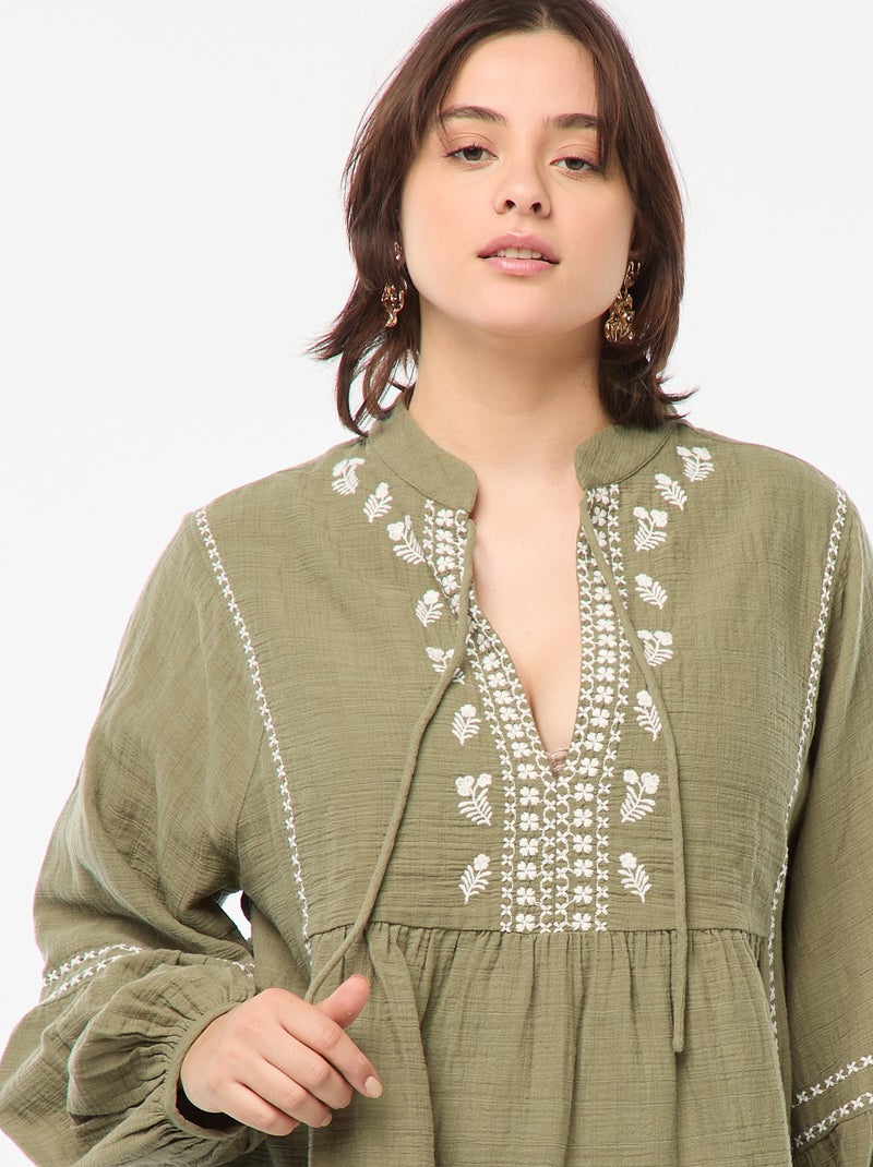 Blusa bordada de manga comprida Verde - Kiabi