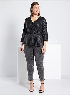 Blusa brilhante corte cruzado - Kiabi