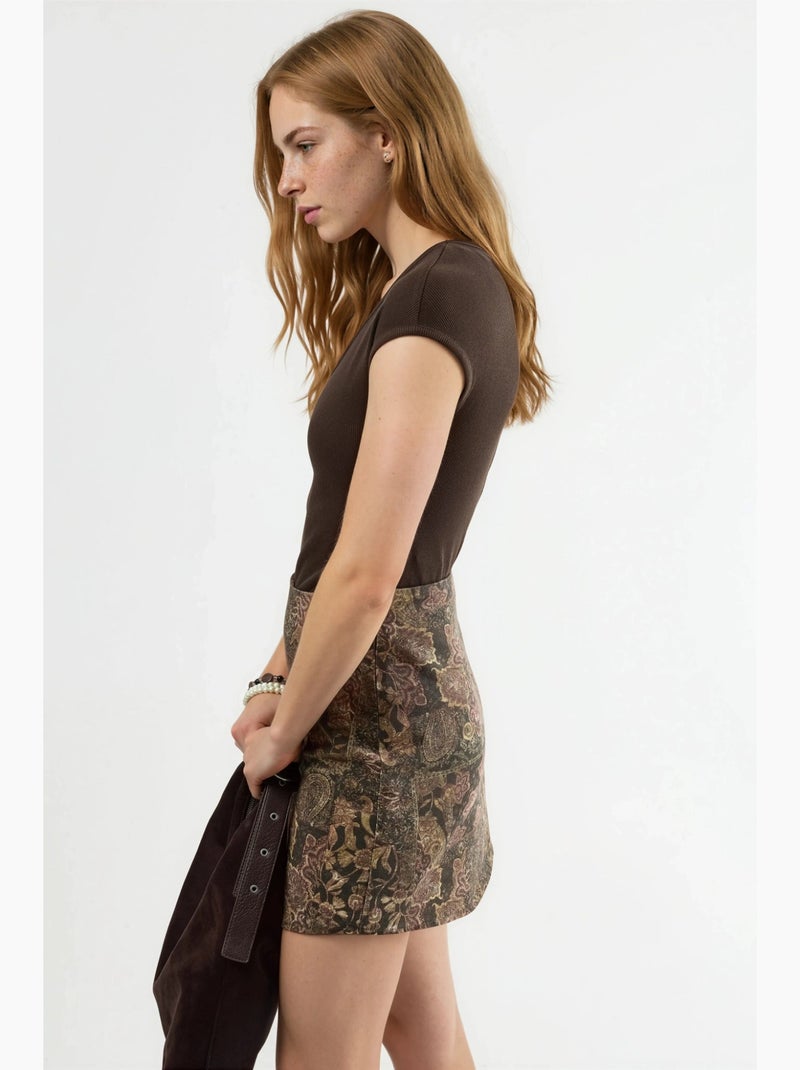 Blusa canelada com decote em v busem Castanho - Kiabi